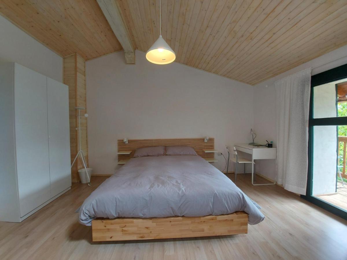 Apartmaji Hedera Komen Εξωτερικό φωτογραφία